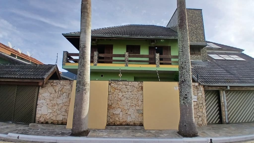 Casa com 6 quartos e 5 suítes em Scipel, Peruíbe — foto 1 de 51