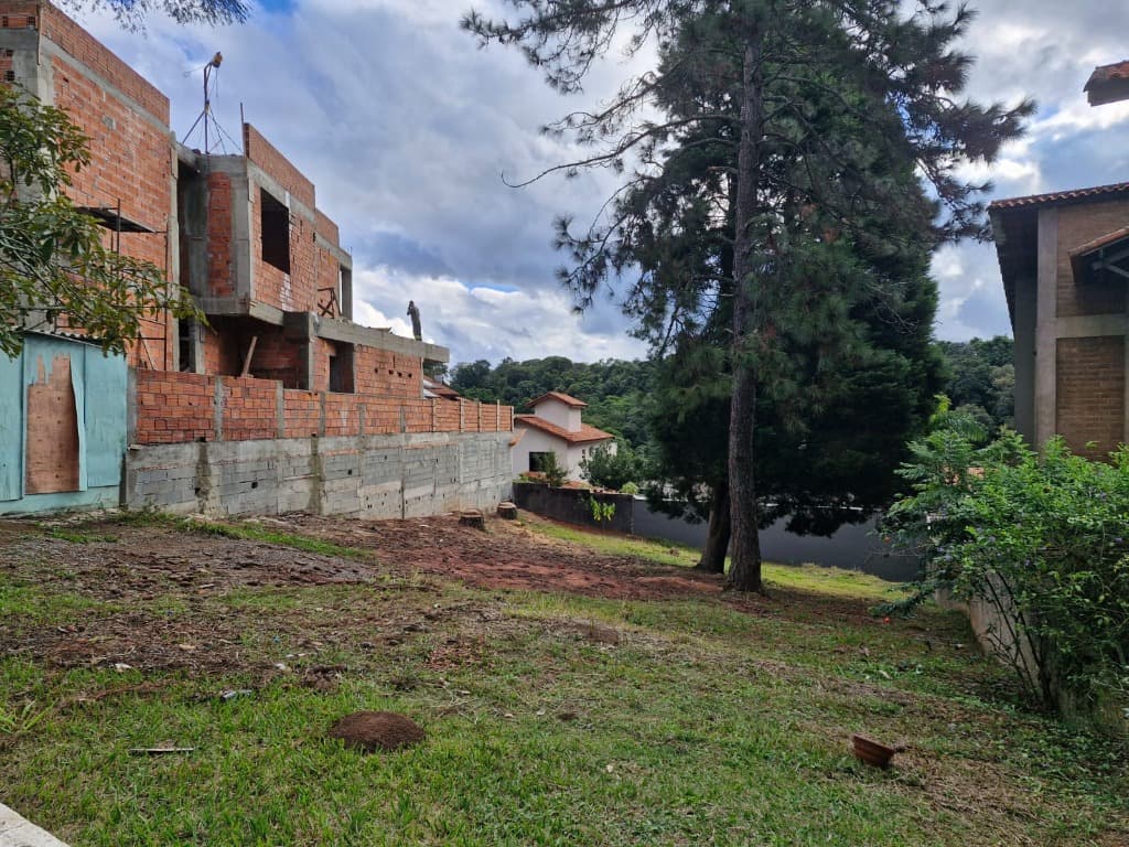 Terreno com 449.87 m² em Aldeia da Serra, Santana de Parnaíba — foto 1 de 5