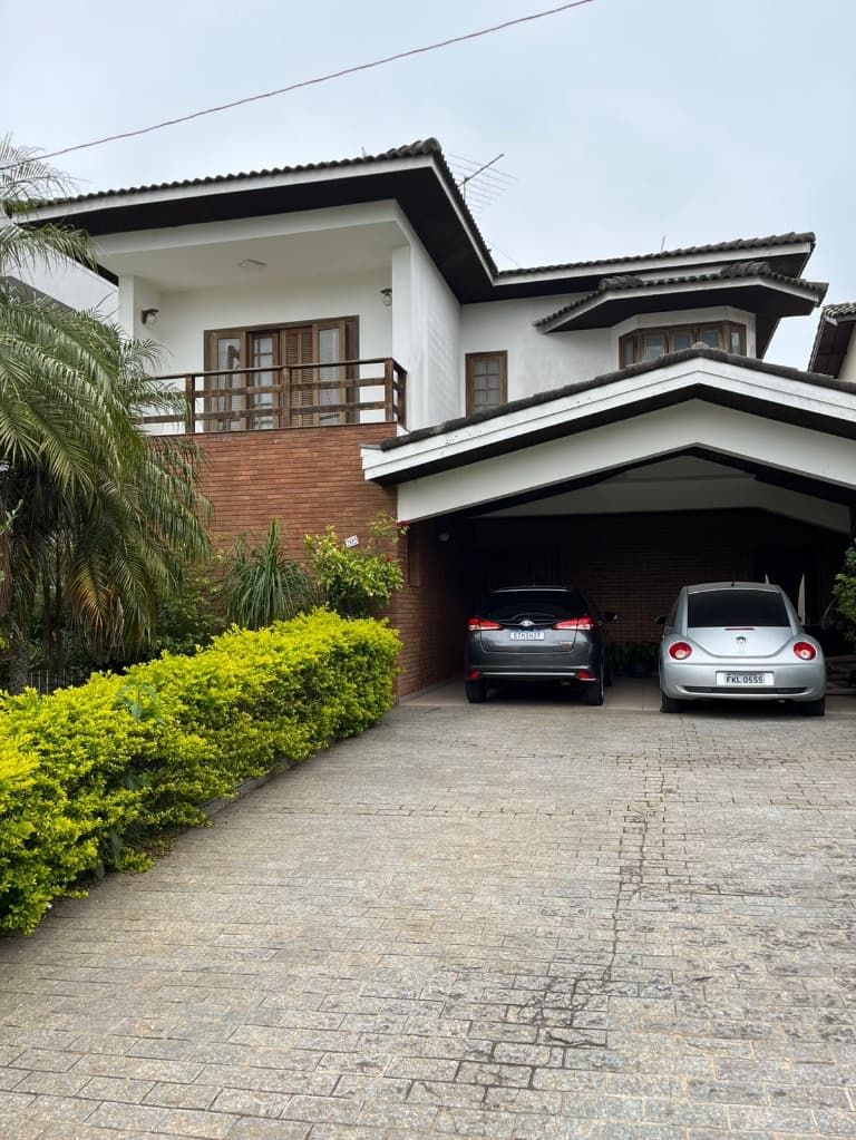 Casa em condomínio na Aldeia da Serra, Santana de Parnaíba-SP: 4 quartos, 2 suítes, 2 salas, 6 banheiros, 4 vagas, 268m². — foto 1 de 24