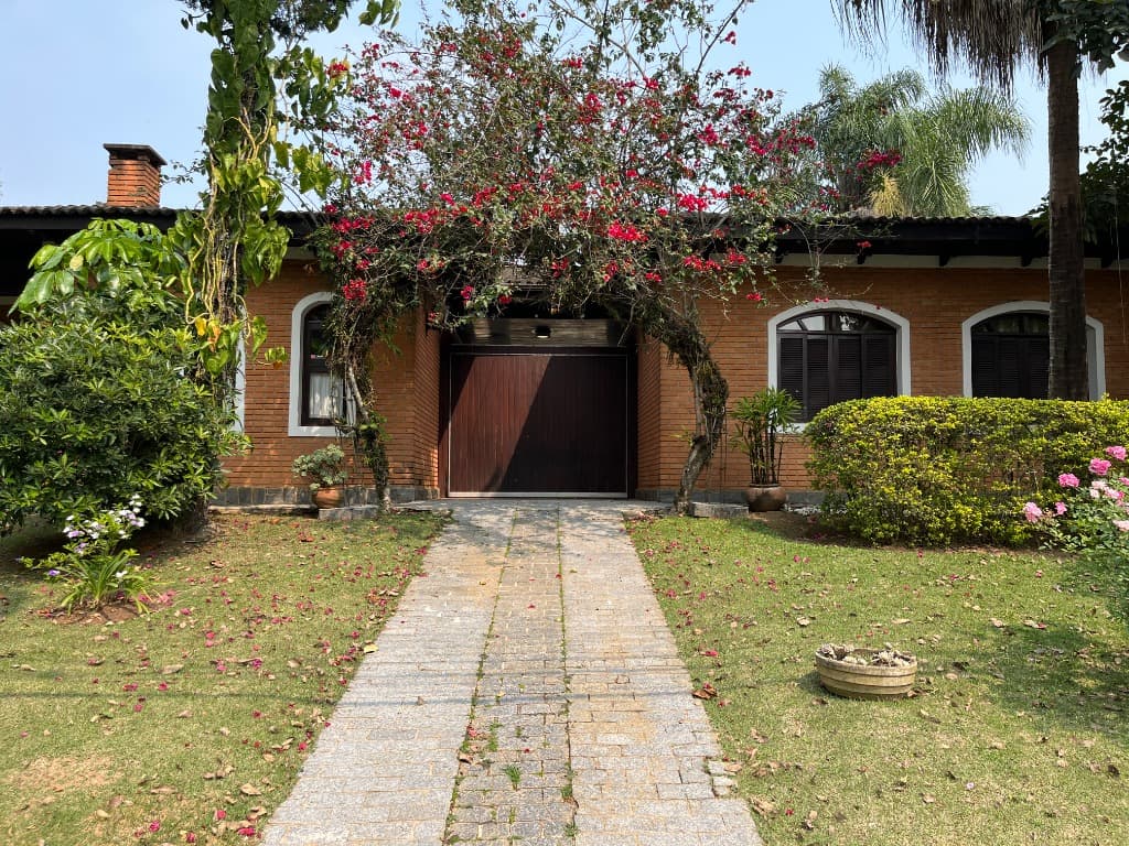 Casa com 4 quartos e 1 suíte em Aldeia da Serra, Barueri — foto 1 de 34