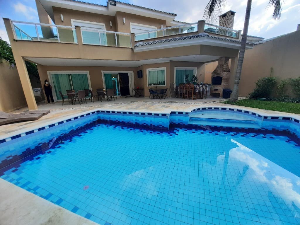Casa com 4 quartos e 4 suítes em Aldeia da Serra, Barueri — foto 1 de 37