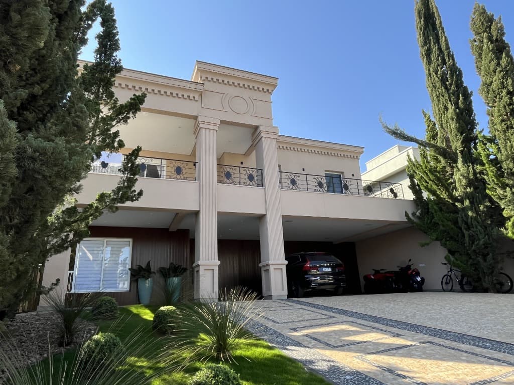 Casa com 4 quartos e 4 suítes em Aldeia da Serra, Barueri — foto 1 de 59