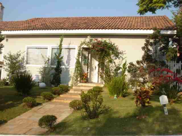 Casa com 4 quartos e 2 suítes em Aldeia da Serra, Santana de Parnaíba — foto 1 de 31