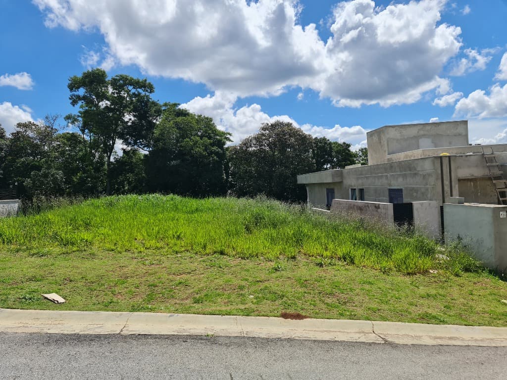 Terreno com 472.46 m² em Aldeia da Serra, Santana de Parnaíba — foto 1 de 3