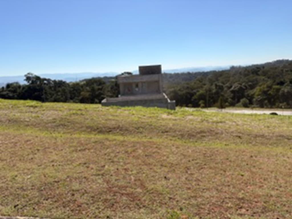 Terreno com 420 m² em Aldeia da Serra, Santana de Parnaíba — foto 1 de 3