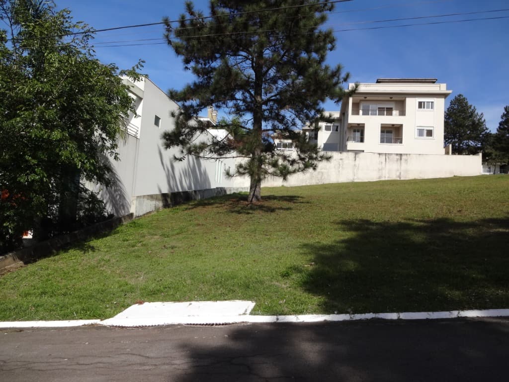 Terreno com 560 m² em Aldeia da Serra, Barueri — foto 1 de 5