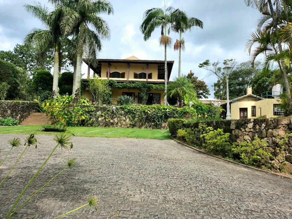 Chácara com 4 quartos e 2 suítes em Chácaras Boa Vista, Santana de Parnaíba — foto 1 de 145
