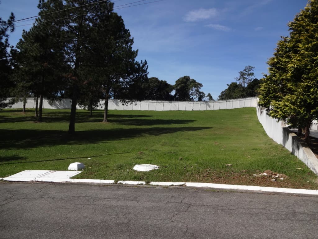 Terreno com 1796 m² em Aldeia da Serra, Barueri — foto 1 de 7