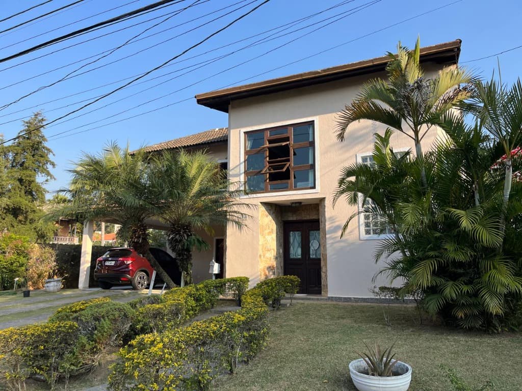 Casa com 4 quartos e 2 suítes em Aldeia da Serra, Barueri — foto 1 de 30